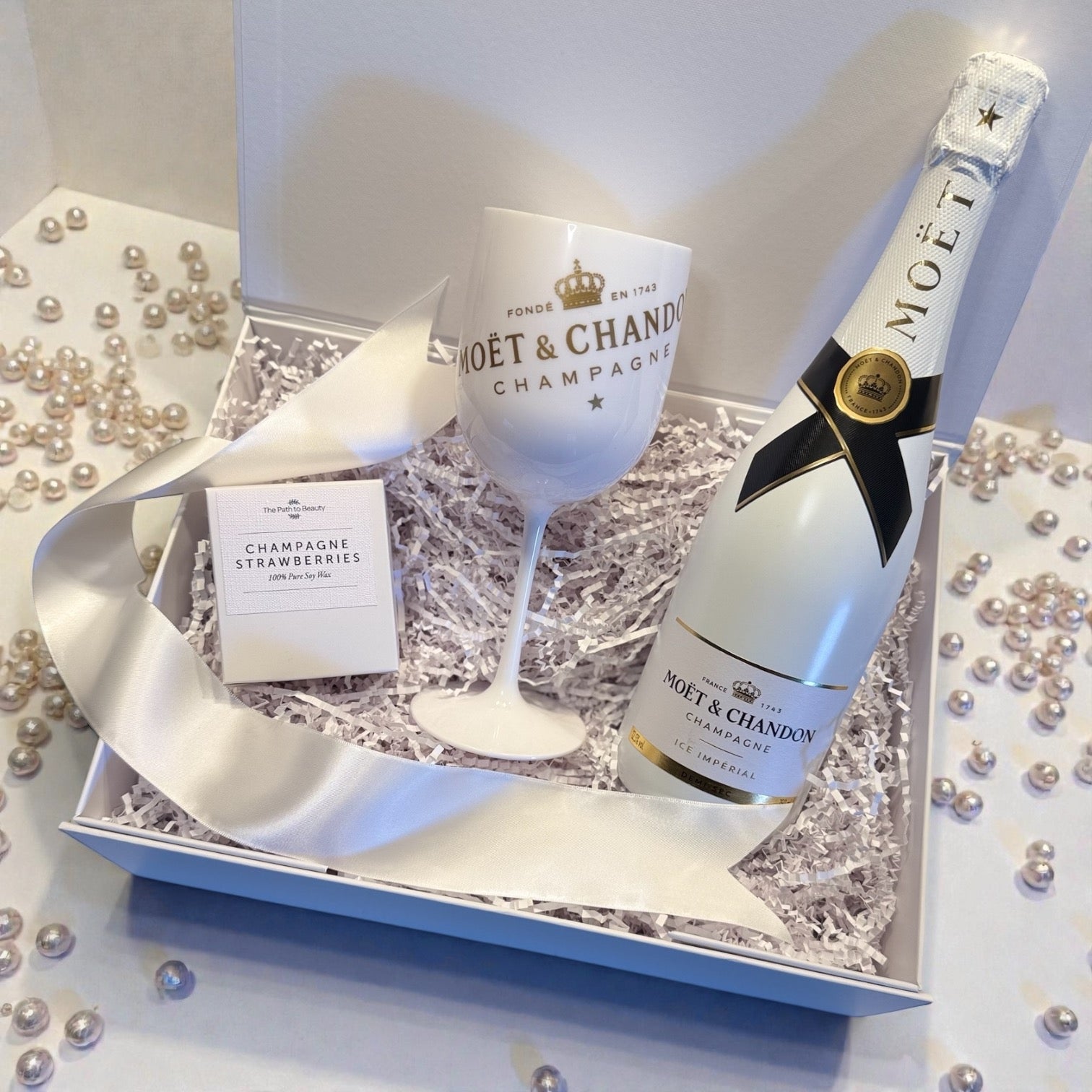 Curated visual reference: Fresh Look at Blanc Gold Celebration Limited Edition Luxury Champagne Gift Box