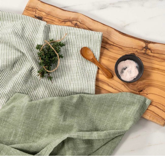 Set of two Cucina tea towels in deep spruce color – 100% cotton kitchen essentials