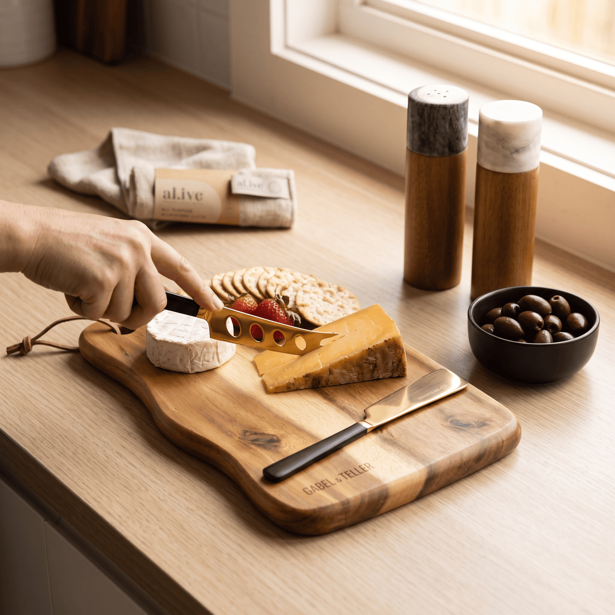 The Luxe Cheese & Entertainer | Premium Gift Box from The Gifting Suite | Australia